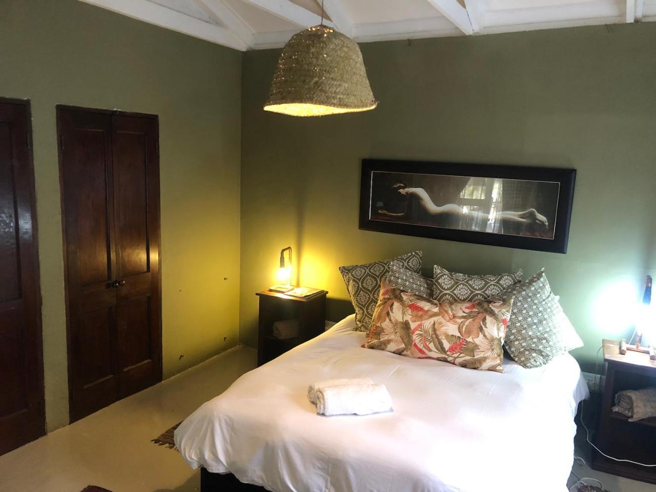 The Riverdeck Accommodation And Backpackers Knysna Exteriör bild