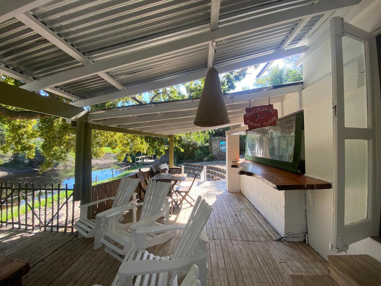 The Riverdeck Accommodation And Backpackers Knysna Rum bild